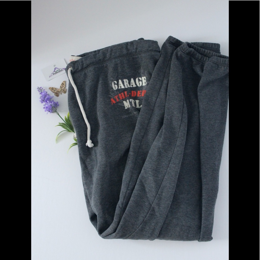 GARAGE Sweatpants